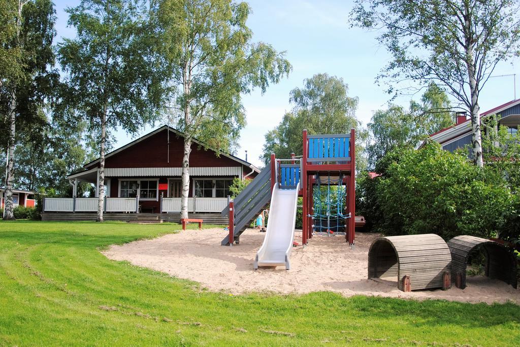 Tastulan Lomakylae Hotel Kaustinen Bagian luar foto