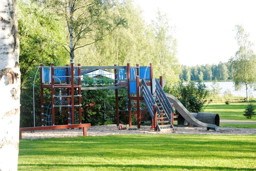 Tastulan Lomakylae Hotel Kaustinen Bagian luar foto