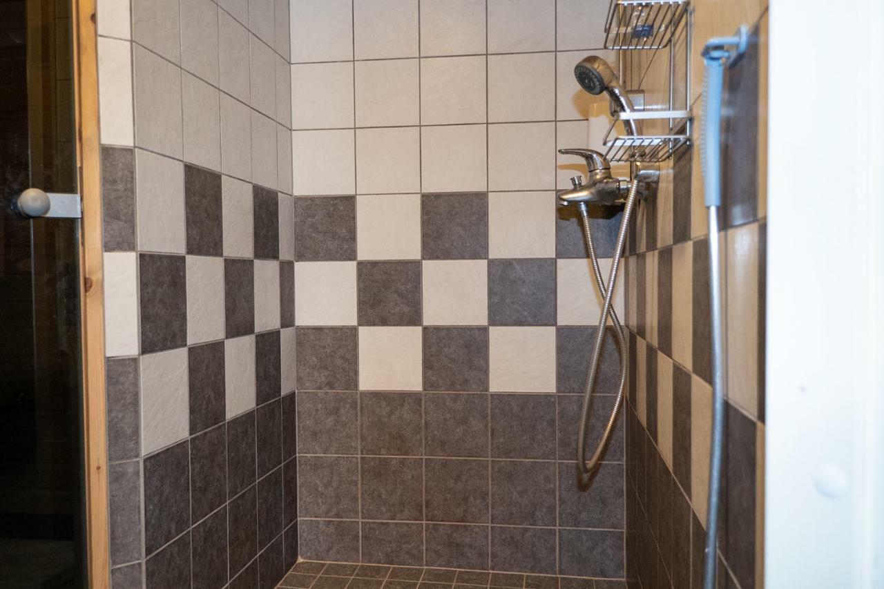 Tastulan Lomakylae Hotel Kaustinen Bagian luar foto