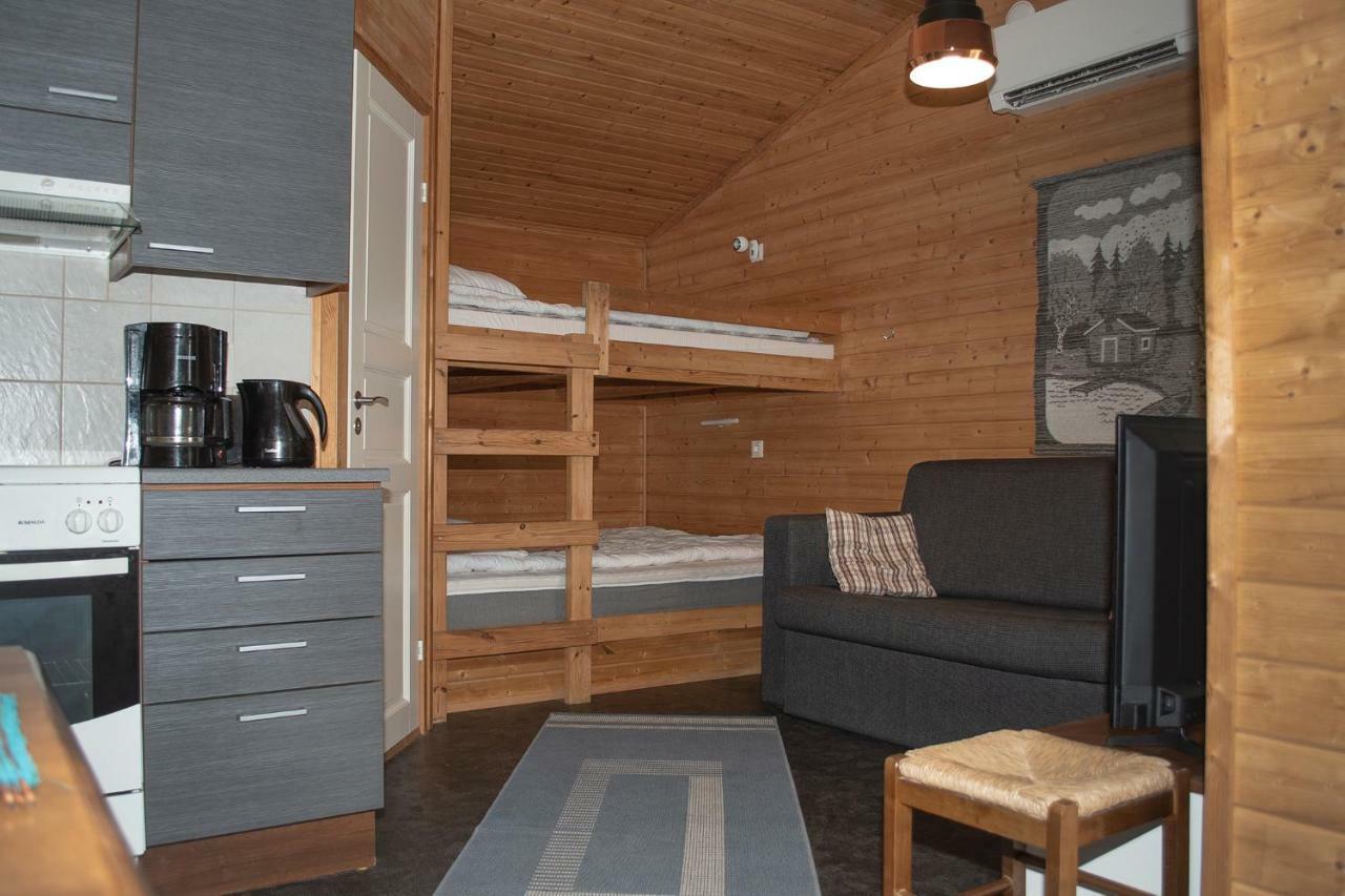 Tastulan Lomakylae Hotel Kaustinen Bagian luar foto