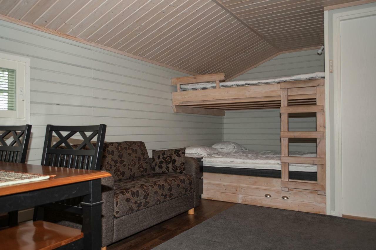 Tastulan Lomakylae Hotel Kaustinen Bagian luar foto